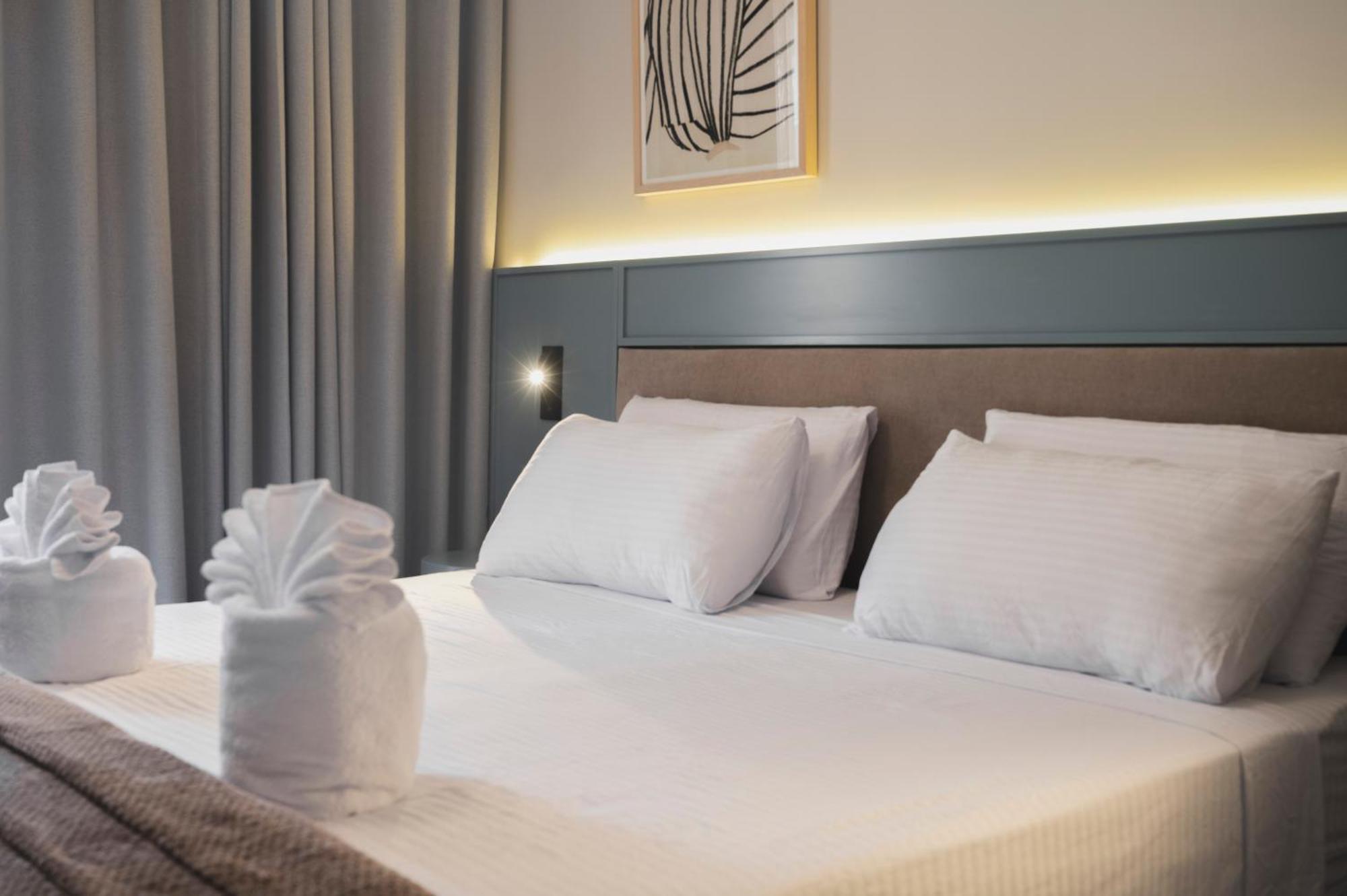 Maria Rosa Suites Victoria Ngoại thất bức ảnh